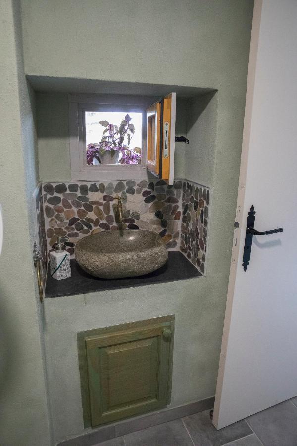 Agreable Logement Independant Avec Veranda 维也纳 外观 照片